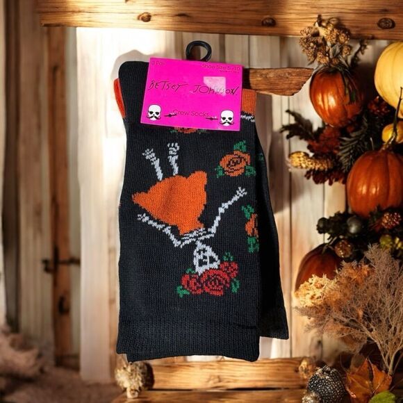 NWT Betsy Johnson Spooky Crew Socks 3-Pack - Picture 1 of 4